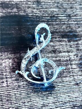 Silver Treble Clef Music Note Brooch